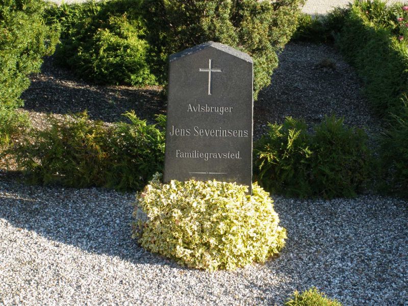 Jens Severinsen's familiegravsted.JPG